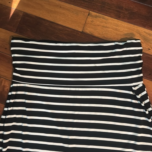 Maxi Skirt - Picture 2 of 3